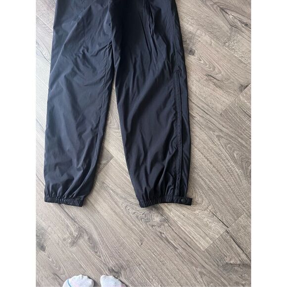 Rei Windbreaker Track Pants Men Black Nylon Ankle Zip Vintage Tapered size M - Picture 3 of 9